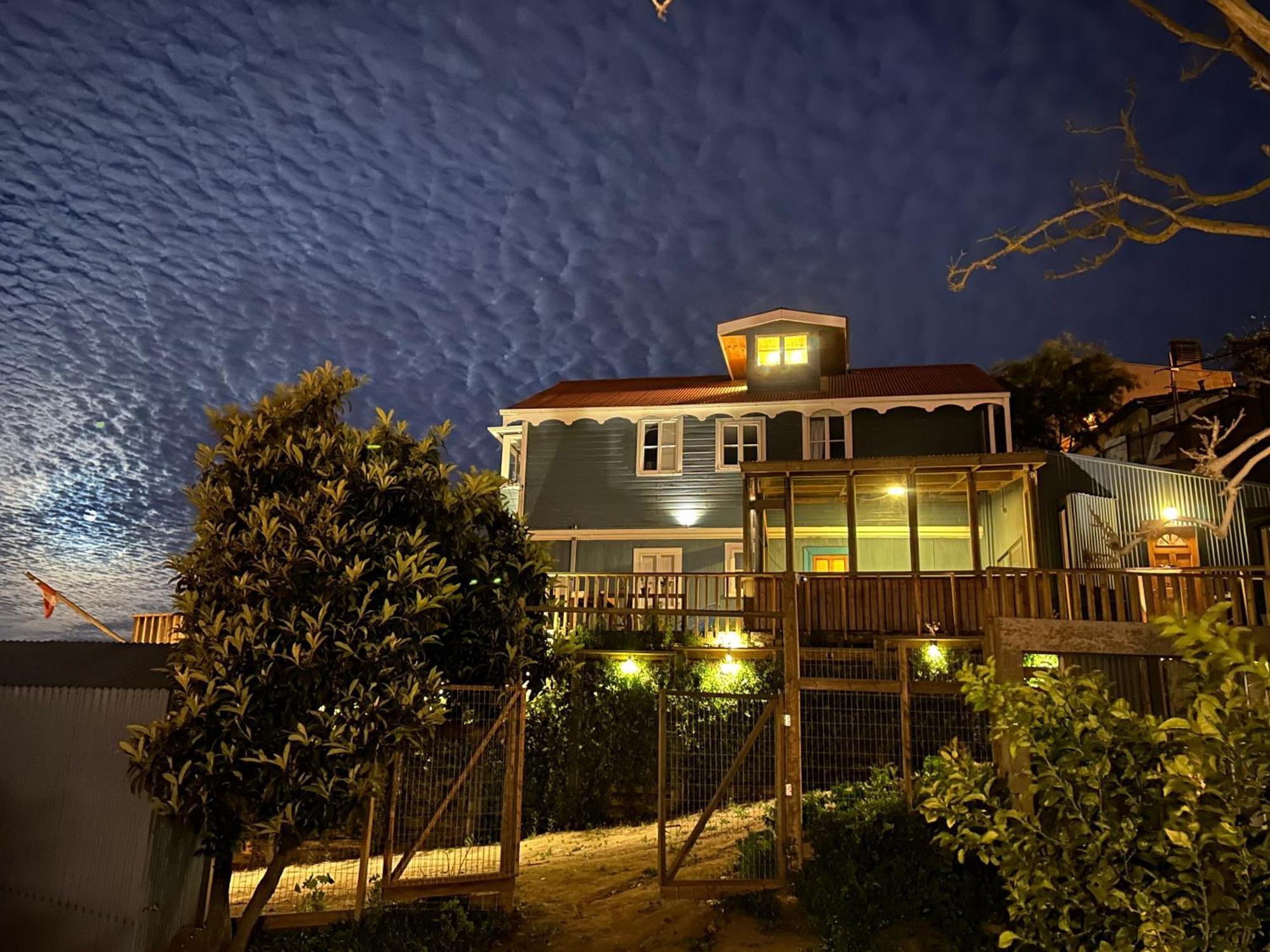 Hotel Faro Azul Valparaiso Cerro Alegre Екстериор снимка