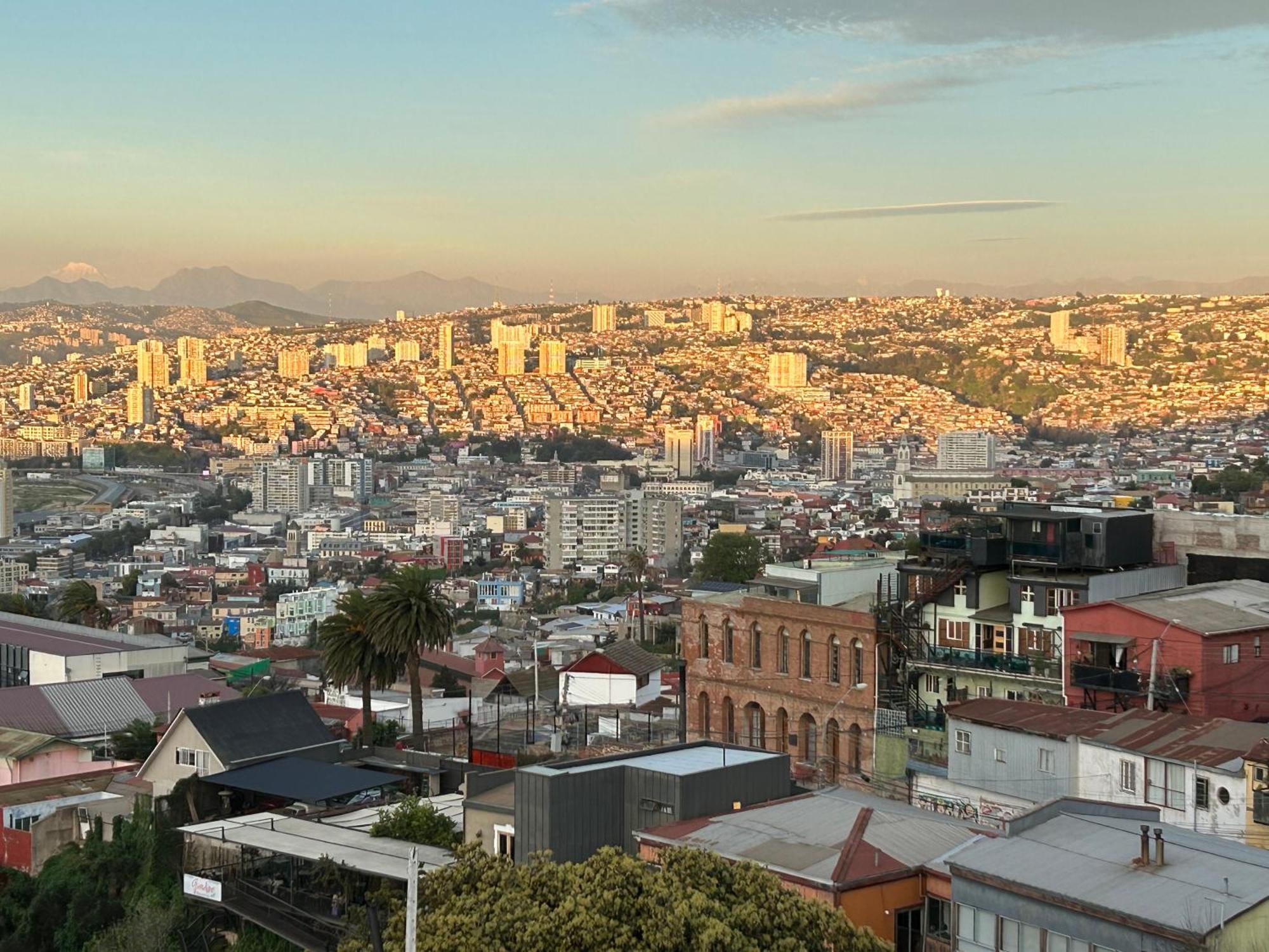 Hotel Faro Azul Valparaiso Cerro Alegre Екстериор снимка